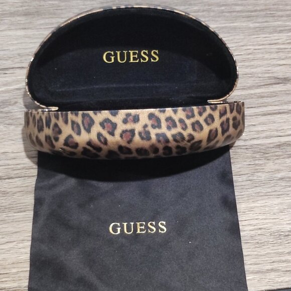 Guess eyewear sunglasses hard case with cleaning cloth leopard print - Picture 1 of 6